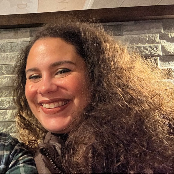 Meet your Posher, Jackie - Picture 1 of 1